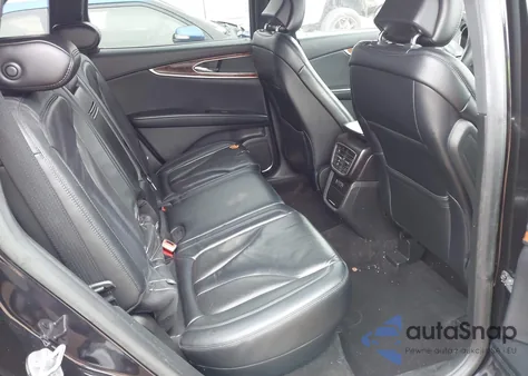 2019 Lincoln Nautilus Select z USA, uszkodzony, nr VIN 2LMPJ6K94KBL23267